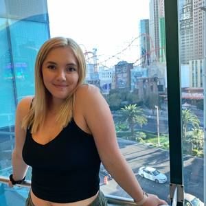 Meet your Posher, Devyn